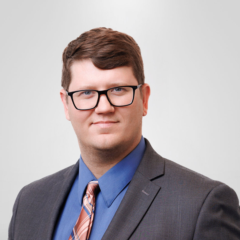Avery Moore Headshot