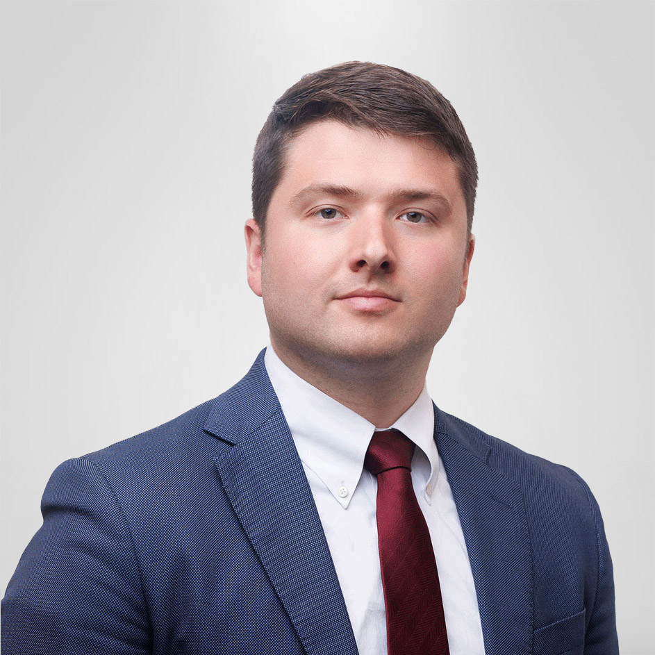 Nicolas Oehler Headshot